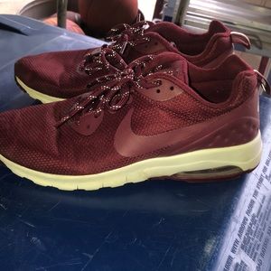 Nike air max